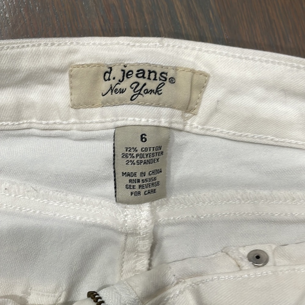 White jeans - Picture 3 of 4